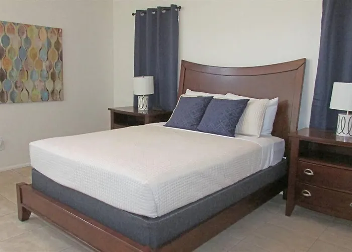 Cozy House Near I-10 With Pool Heater, Hot Tub, Bbq Goodyear